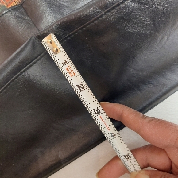 Chenson Synthetic Hobo Tote Bag with Aztec Flare - Picture 11 of 15